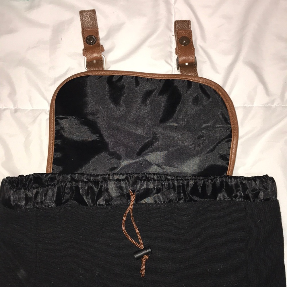 Backpack - Picture 3 of 4